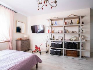 Санни. Солнечная квартира у метро Комендантский