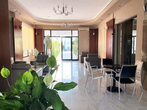 Hotel Photo 9