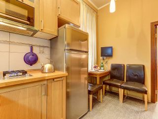 Longo Apartment Достоевского