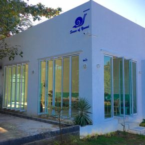 NearBy Hotel
