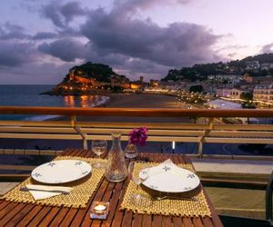 Edificio Tropicana Tossa de Mar Spain