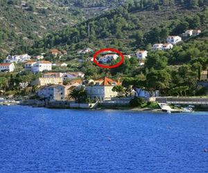 Apartments with a parking space Vis - 8448 Vis Croatia