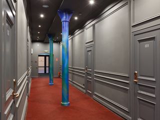 Станция S13 (Station Hotel S13)