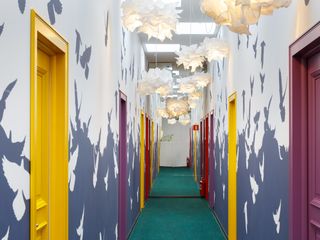 Станция S13 (Station Hotel S13)
