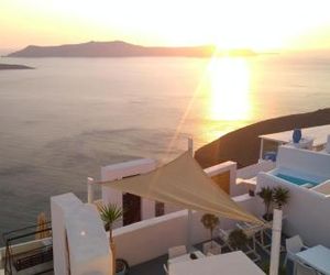 Akron Cliff Suite Fira Greece
