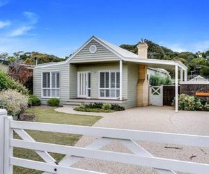 Cute Cottage on Cain - beach at end of street Rye Australia