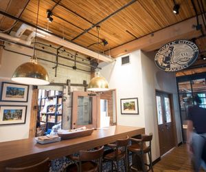 Monki Di Executive Suites - First Calgary Canada