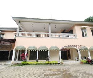Airy Eco Kebun Raya Bogor Jalak Harupat 9A Bogor Indonesia