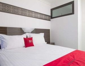 RedDoorz @ Anggrek Loka BSD Tangerang Indonesia