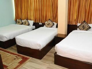 Фото отеля Rameshworam Hotel