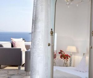 Aelia Paros Villas & Suites Golden Beach Greece