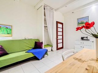 Mike Ryss' Apartment on Nevsky 129