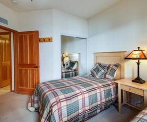 Ski-In Ski-Out Squaw Valley Lodge Slopeside Townhome Olympic Valley United States