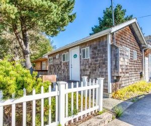 Beaches Inn | Captains Cove Cottage 9 Cannon Beach United States