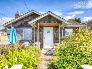 Hotel pic Beaches Inn | Buccaneer Bay Bungalow
