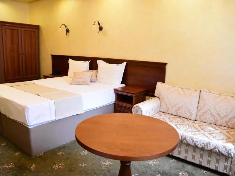 Hotel Photo 1
