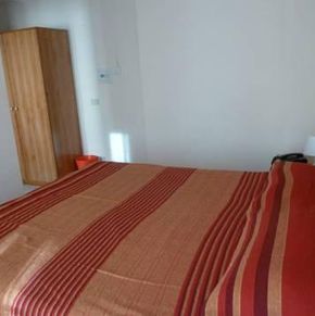 NearBy Hotel
