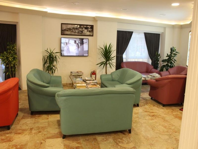 Hotel Photo 9