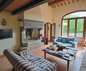 Exquisite Cottage in Marche with Swimming Pool Urbania Italy