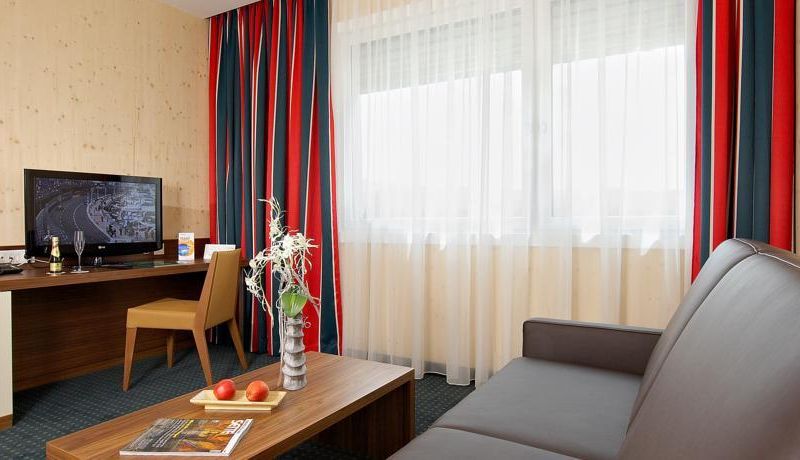 Hotel Photo 8