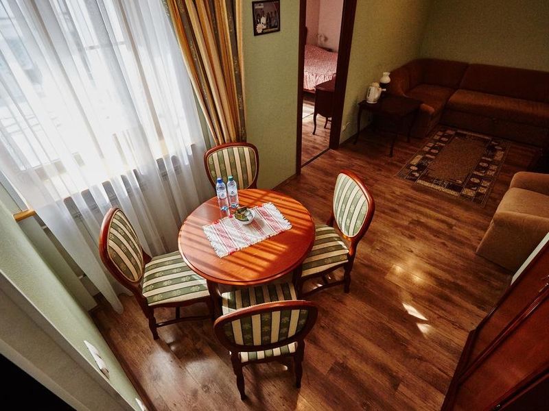Hotel Photo 12