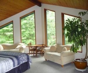 ISLAND VILLAGE PROPERTIES AT CHESTERMAN BEACH Tofino Canada