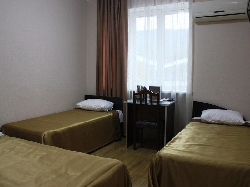 Hotel Photo 12