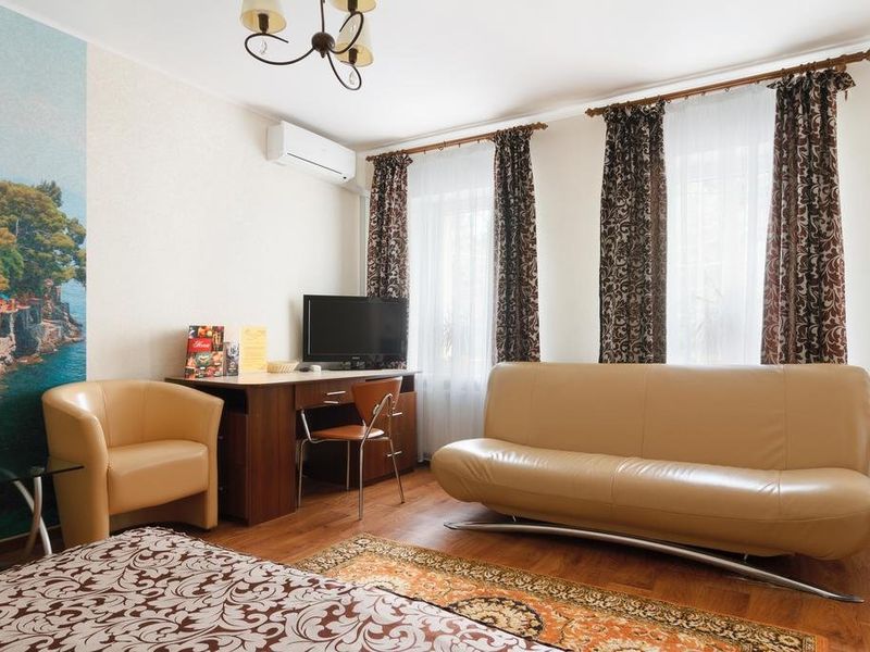 Hotel Photo 1