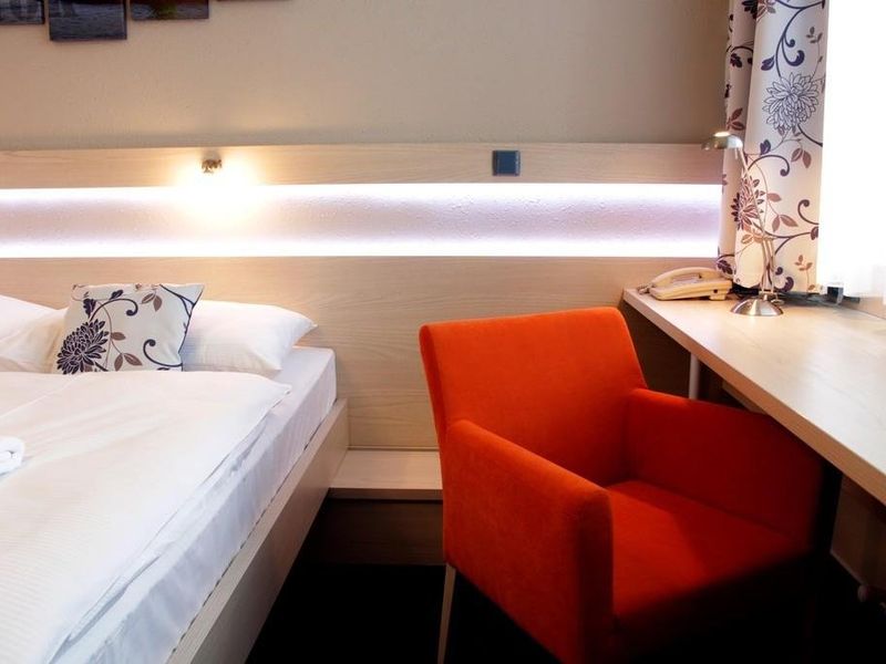 Hotel Photo 6