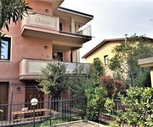 Iris Apartment Desenzano del Garda Italy