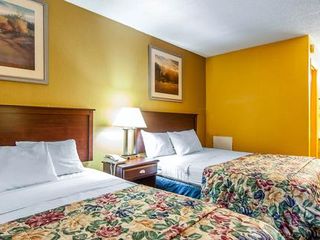Hotel pic Days Inn by Wyndham Calhoun GA I-75 and US-41