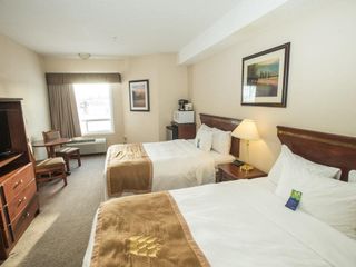 Фото отеля Lakeview Inns & Suites - Chetwynd