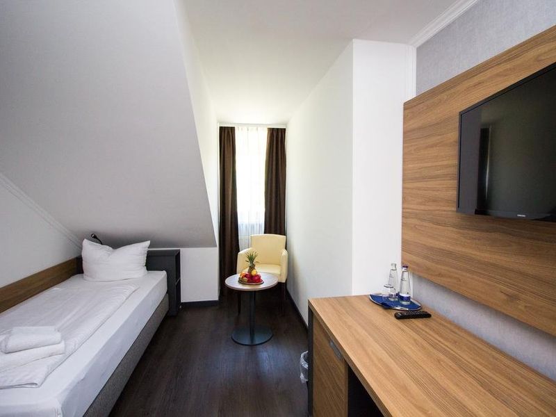 Hotel Photo 5