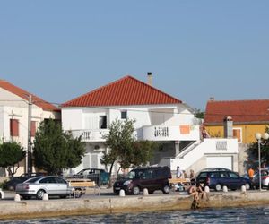 Apartments Luka Donje Petrcane Croatia