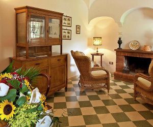 Spacious Holiday Home in San Cipriano Picentino with Terrace San Cipriano Picentino Italy