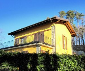 Quaint Farmhouse in Verbania with Garden Verbania Italy