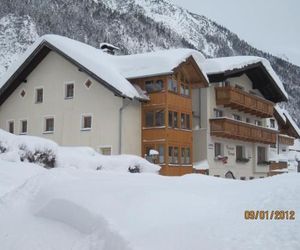 Pension Roman Pettneu am Arlberg Austria