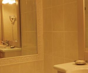 Holiday Home Avignon Bis Rue Des Camelias Avignon France