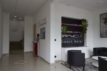 Hotel Photo 3