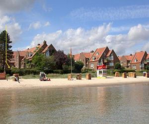 Sonnengruss am Strand Eckernfoerde Germany