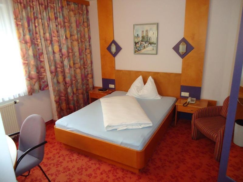 Hotel Photo 3