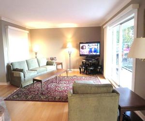 SUTHERLAND PLACE VACATION SUITE Parksville Canada