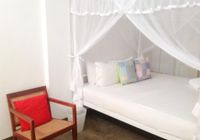 Отзывы Colombo 7 — A Charming White Room