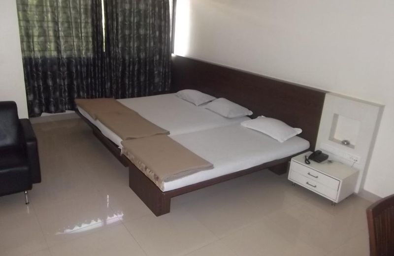 Hotel Rajshree Lodging