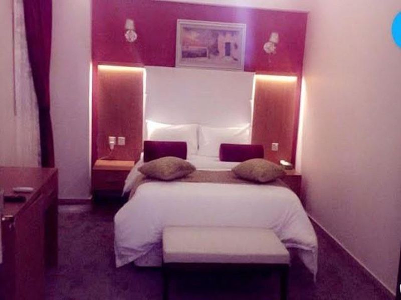 Hotel Photo 8