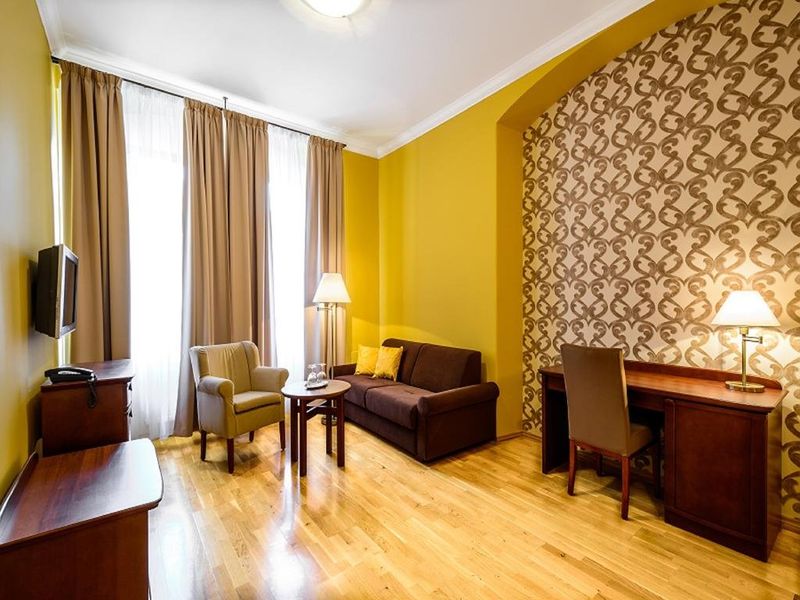 Hotel Photo 12