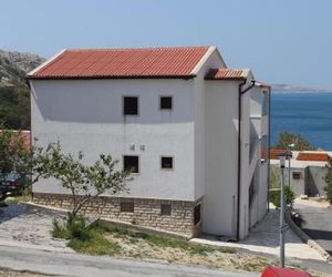 Apartments with a parking space Metajna (Pag) - 6337 Zubovici Croatia