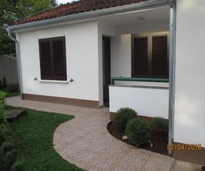 Apartments with WiFi Necujam (Solta) - 12500 Stomorska Croatia