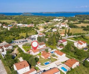 Apartments with a parking space Valbandon (Fazana) - 7227 Fazana Croatia