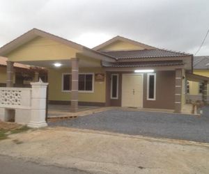 Hajjah Norma Homestay Kangar Malaysia